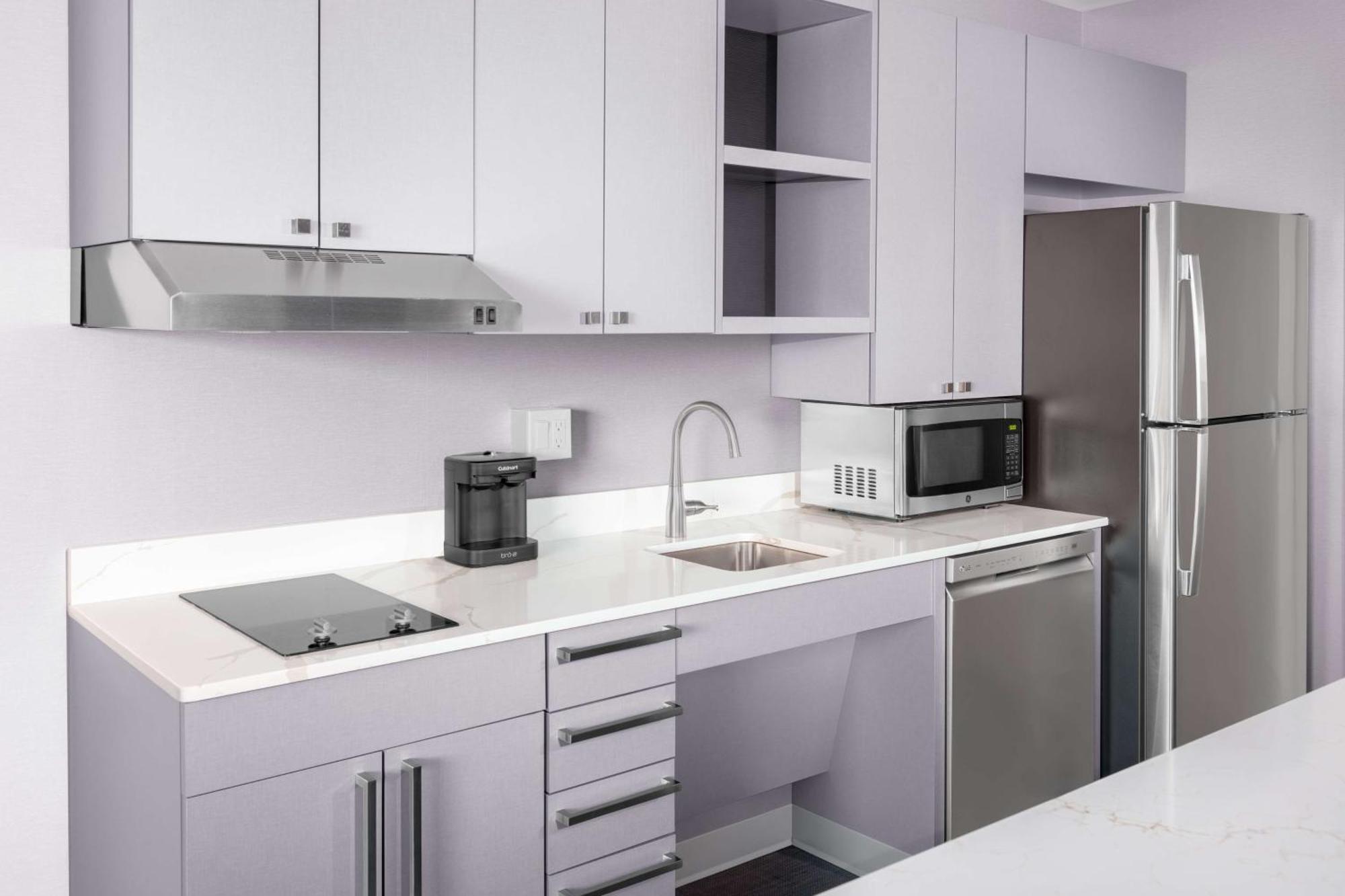 Homewood Suites By Hilton Holland Bagian luar foto