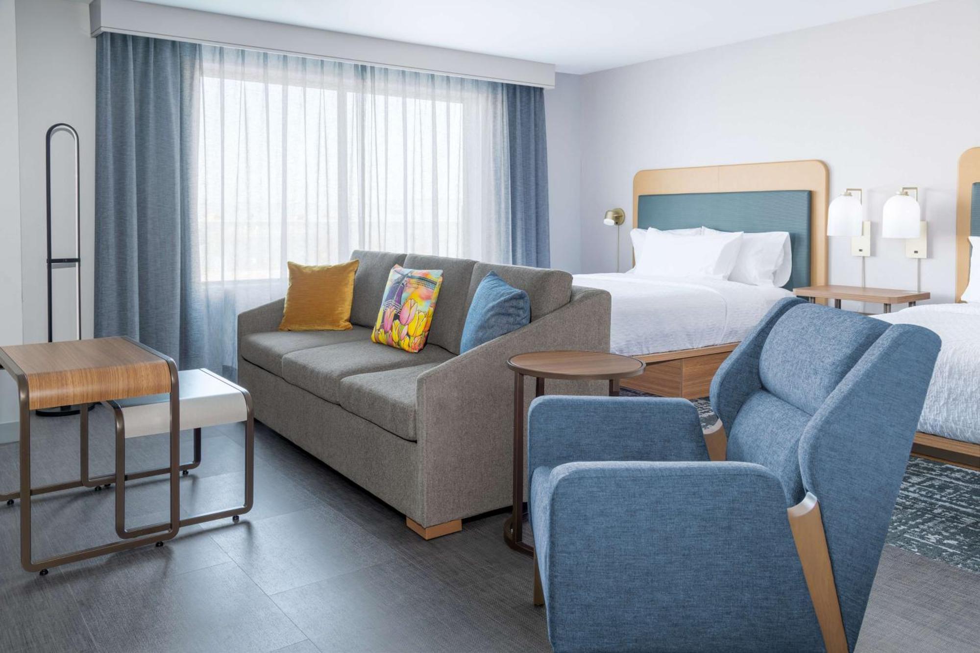 Homewood Suites By Hilton Holland Bagian luar foto